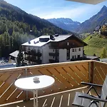 Garni Alpin Live Apartmanhotel 3*