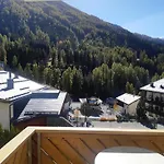 Aparthotel Garni Alpin Live 3*