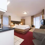 Aparthotel Garni Alpin Live