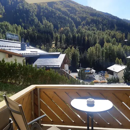 公寓式酒店 Garni Alpin Live 3*