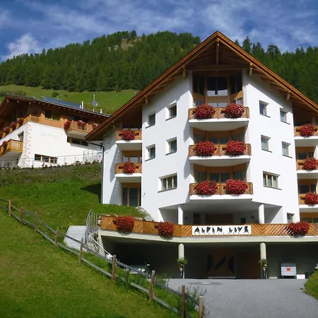 Aparthotel Garni Alpin Live 3*