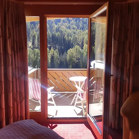 Aparthotel Garni Alpin Live