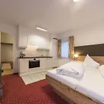 Garni Alpin Live Lejlighedshotel Samnaun