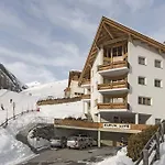 Lejlighedshotel Garni Alpin Live 3*