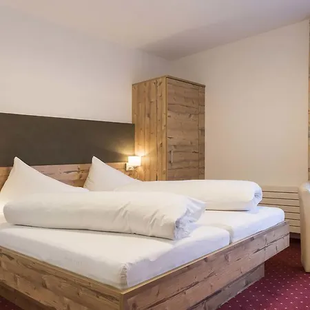 Garni Alpin Live Апарт-отель Замнаун