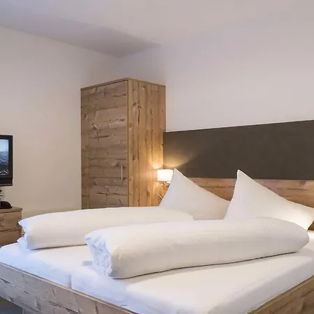 Garni Alpin Live Апарт-отель 3*