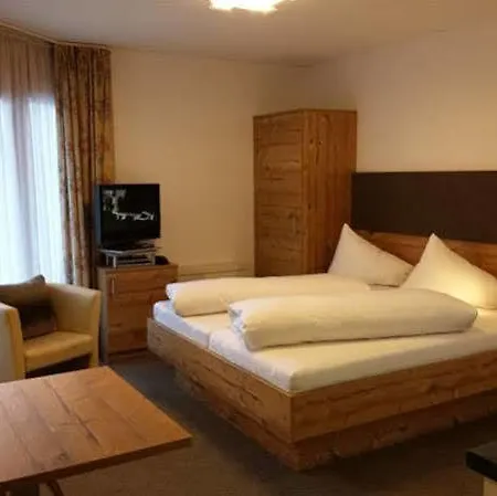 Garni Alpin Live Апарт-отель Замнаун