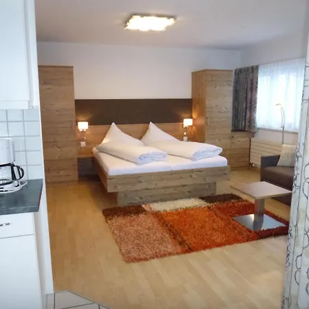 Апарт-отель Garni Alpin Live Замнаун